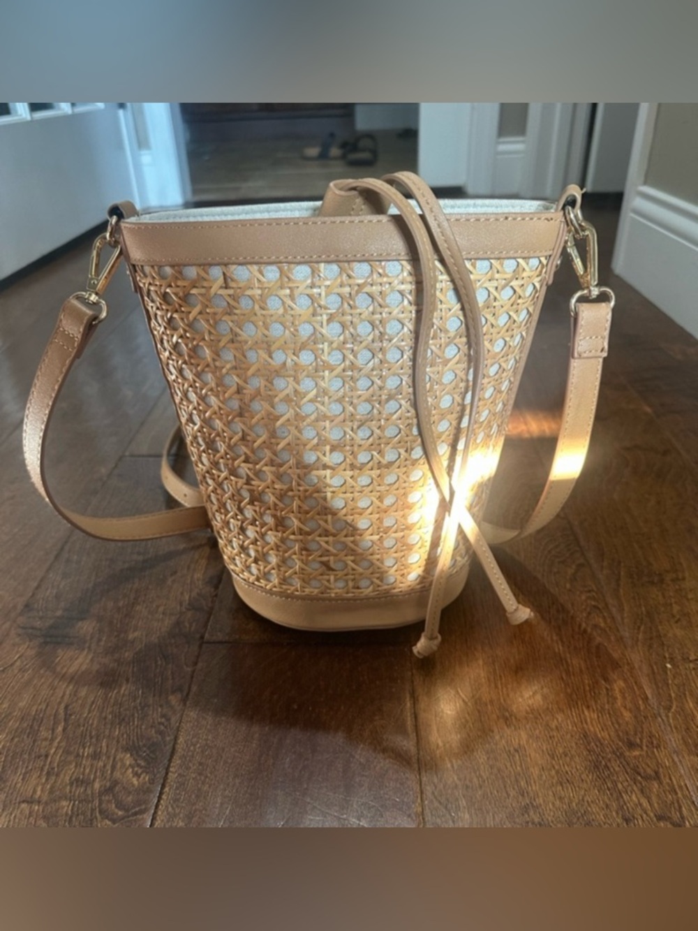 Tommy Bahama Woven Crossbody Bucket Bag